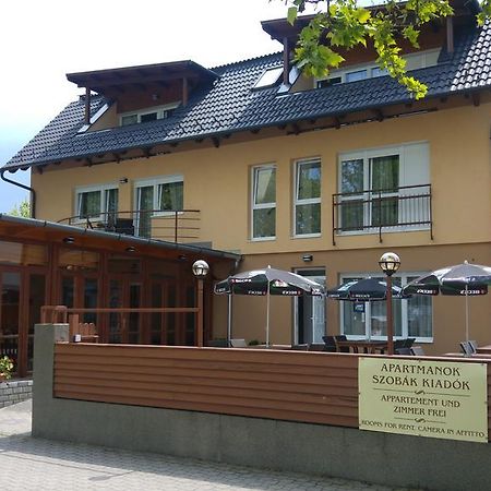 Adam Apartmanhaz ชิโอฟก ภายนอก รูปภาพ
