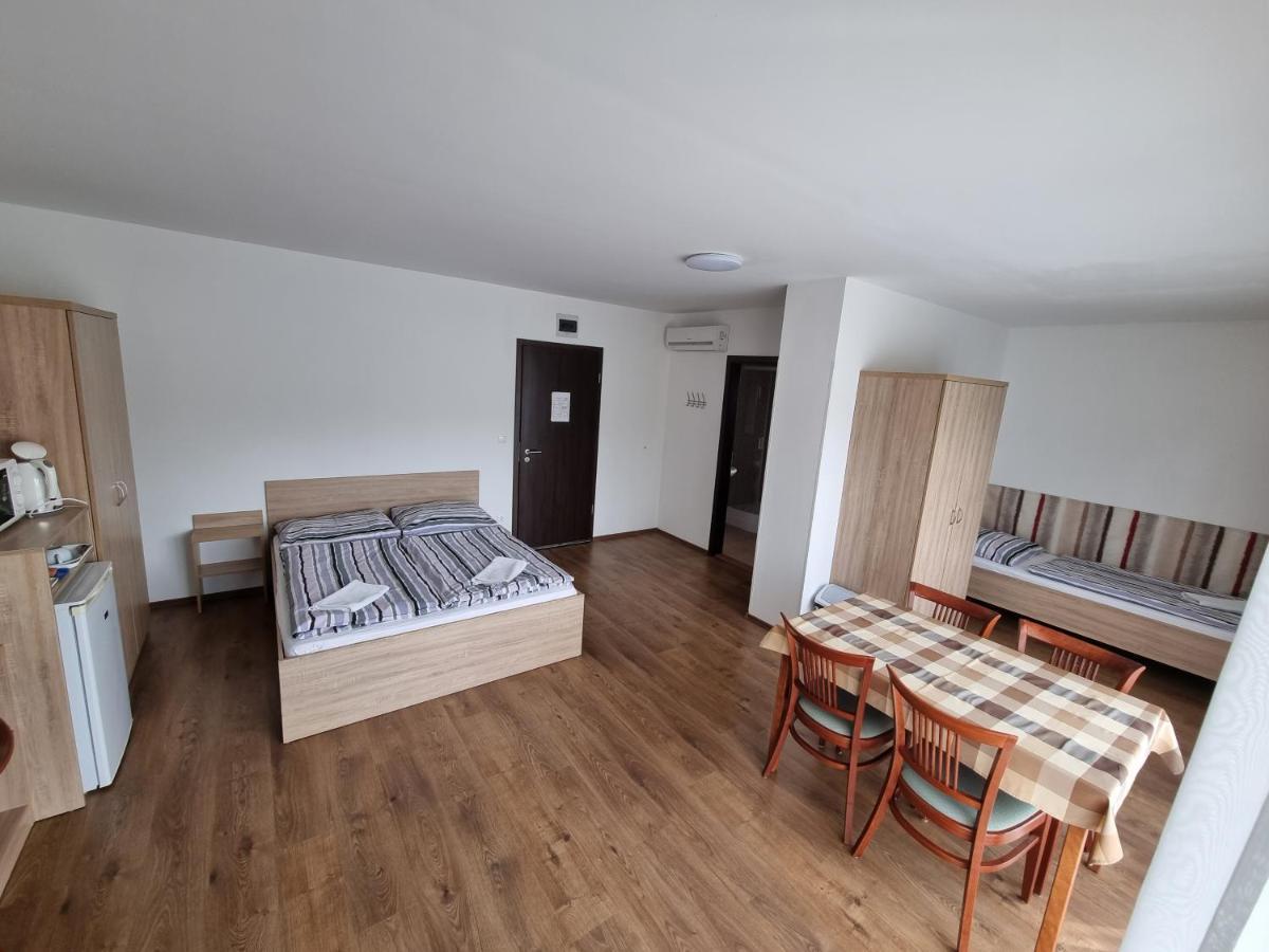 Adam Apartmanhaz ชิโอฟก ห้อง รูปภาพ