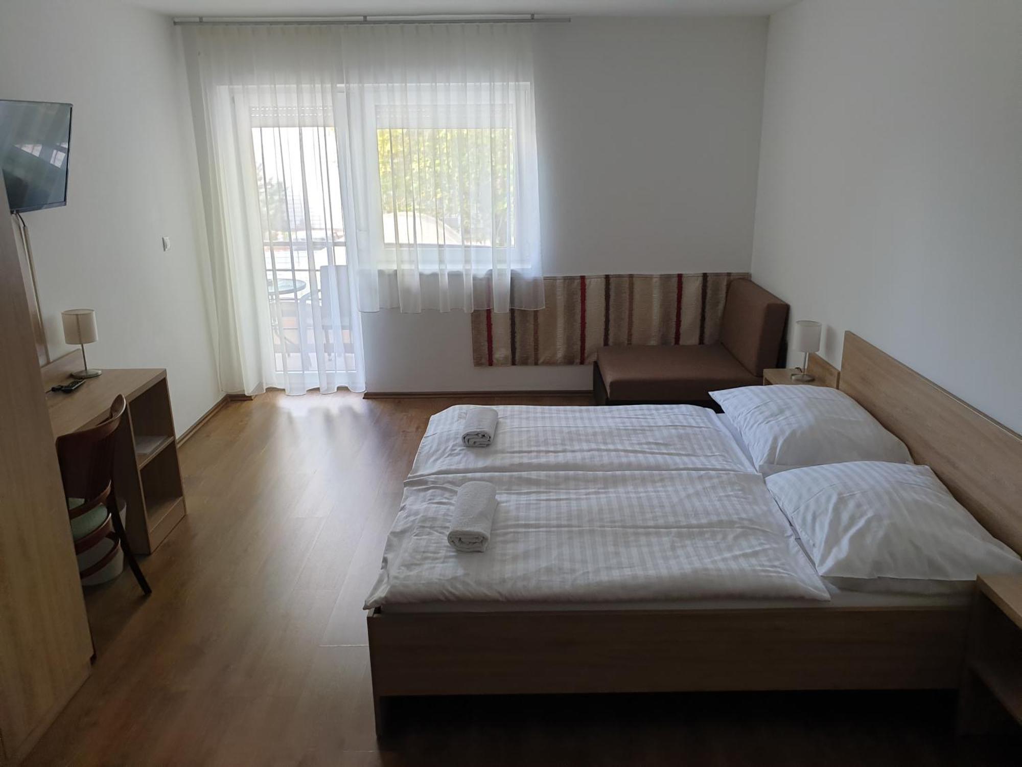 Adam Apartmanhaz ชิโอฟก ห้อง รูปภาพ