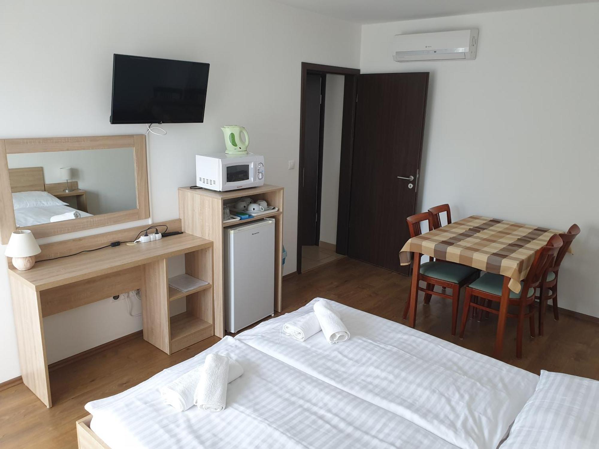 Adam Apartmanhaz ชิโอฟก ห้อง รูปภาพ