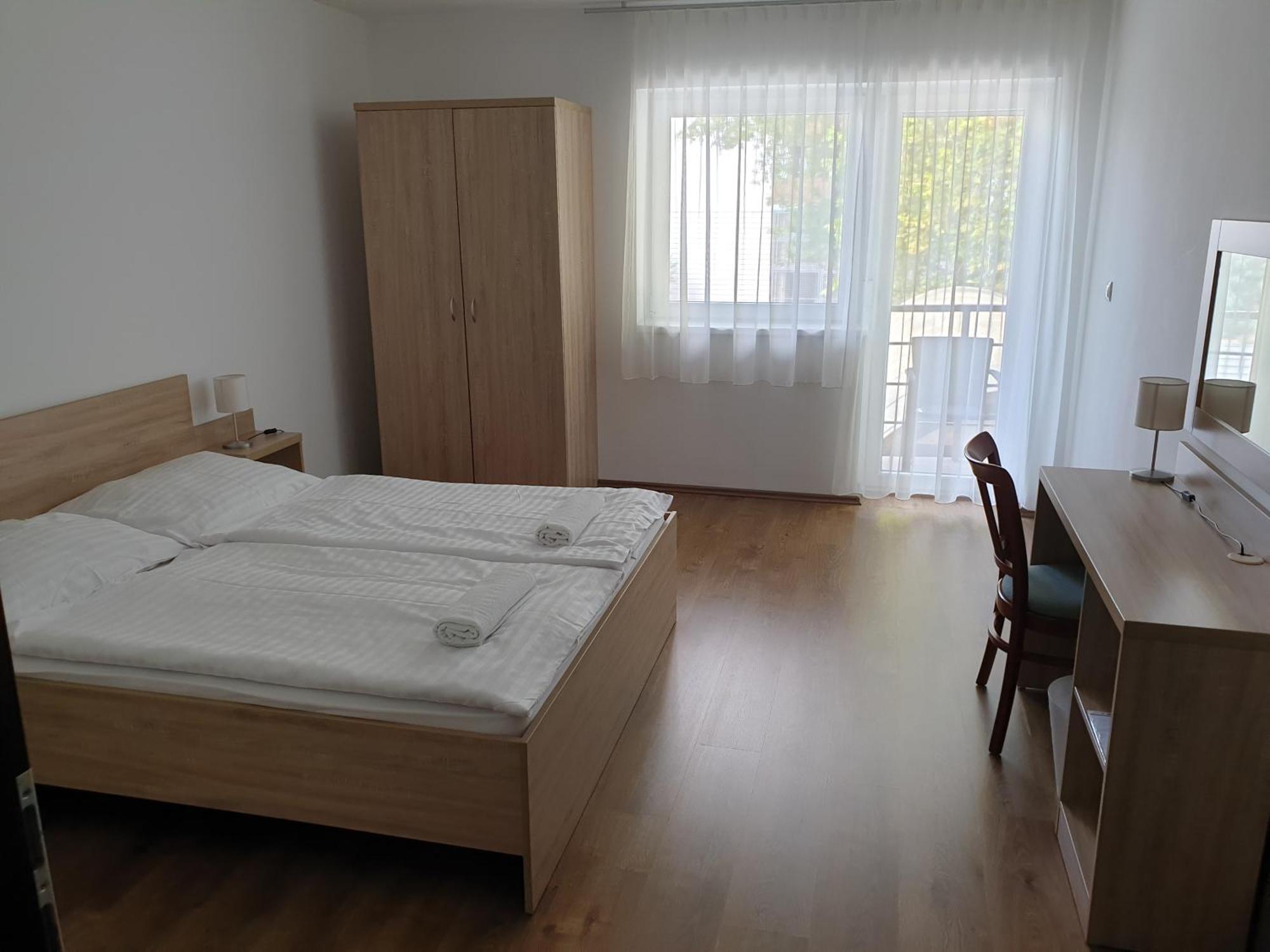 Adam Apartmanhaz ชิโอฟก ห้อง รูปภาพ